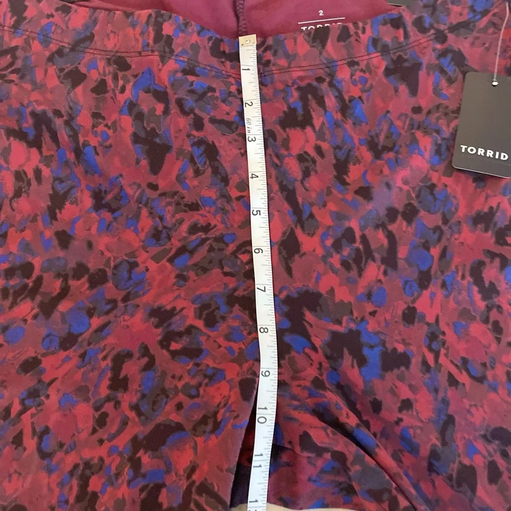 Torrid Painterly Animal Print Leggings - Various Sizes - Picture 9 of 12